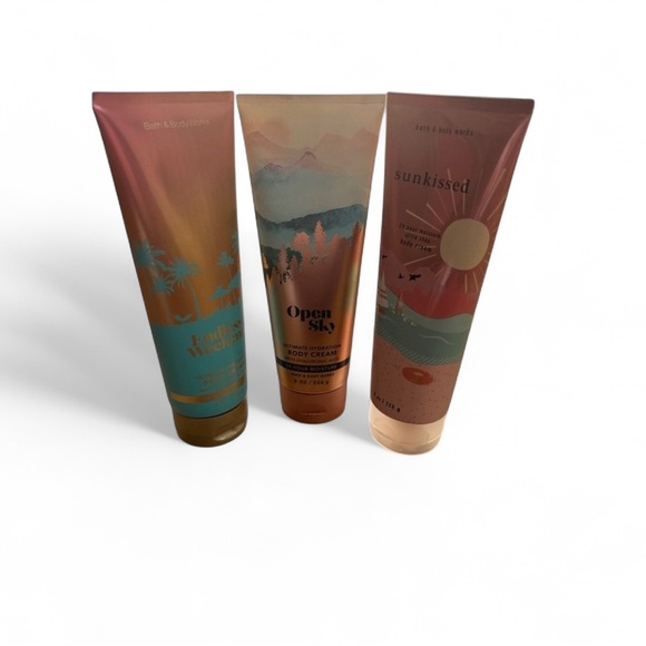 💜Bath & Body Works Lotionn - Picture 3 of 4